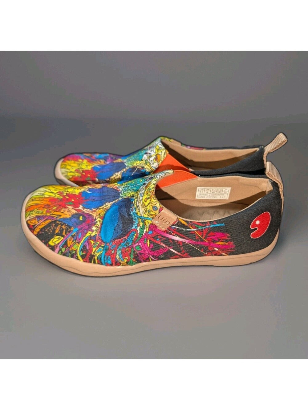 UIN Women's TOLEDO Slip on Soft Canvas Loafer COLORFUL SKULL Print Size 8.5